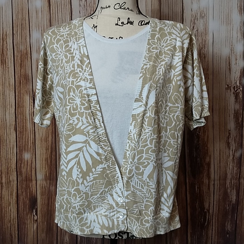 C. D. Petites top